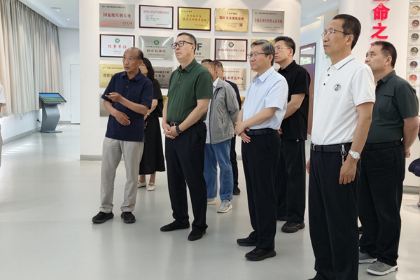 吉林省政协考察团莅济考察调研