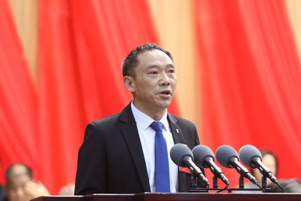 李保国委员：优化机制  完善措施  持续推进未成年人保护和预防违法犯罪工作