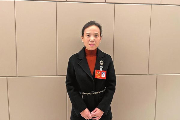 市政协委员李丽芳：以教育科技人才一体化 打造济源高质量发展新动能